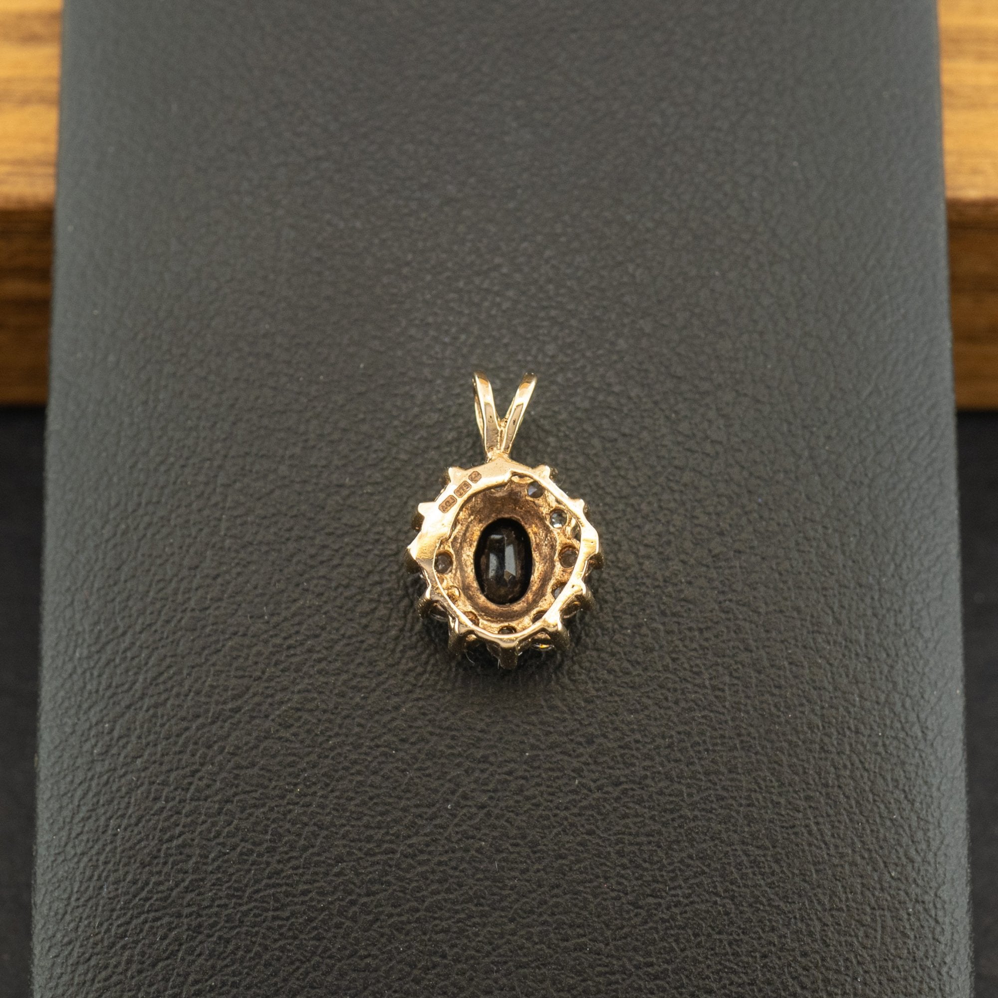 9ct Yellow Gold Sapphire and Cubic Zirconia Pendant 1.1g