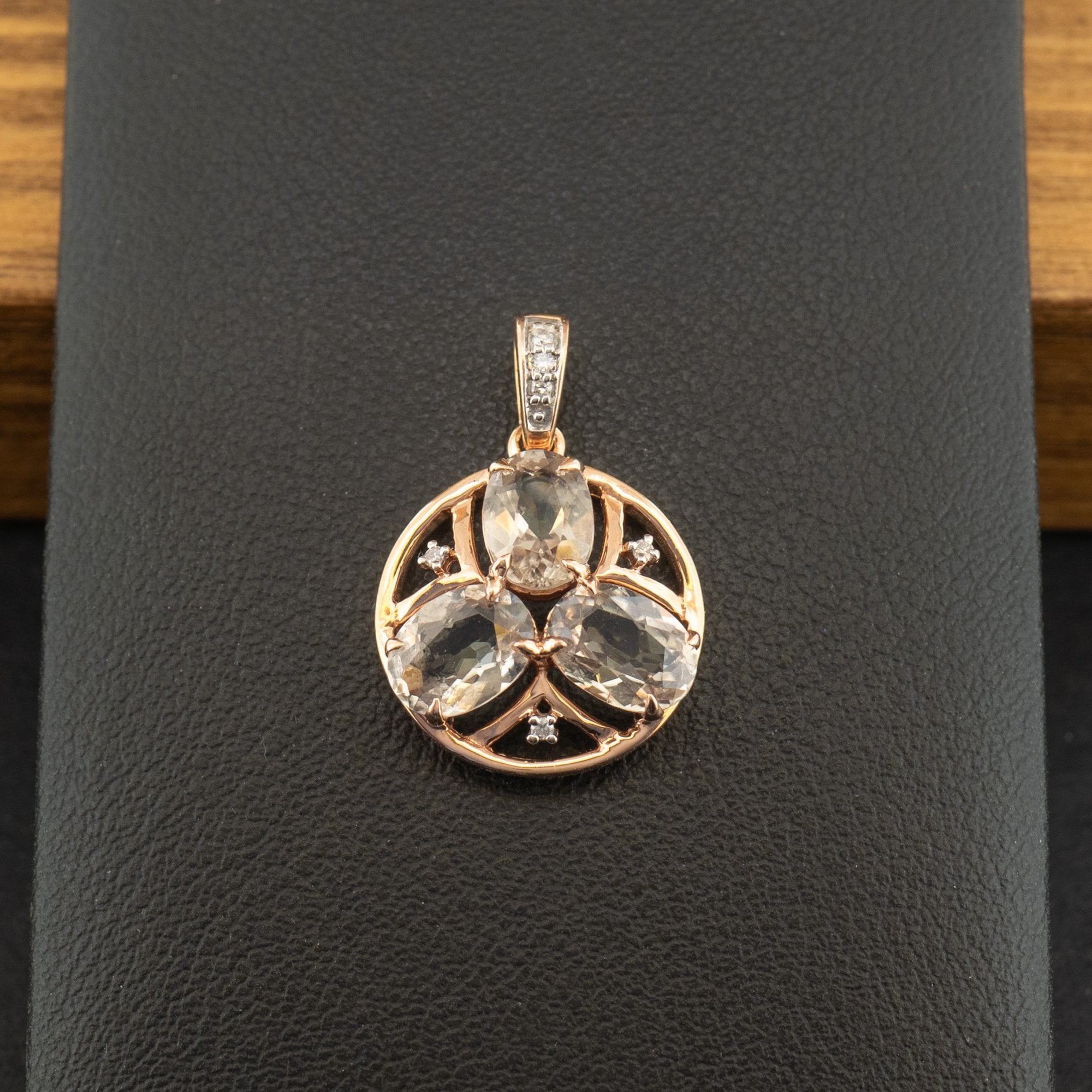 14ct Rose Gold Green Stone and Diamond Pendant 2.1g