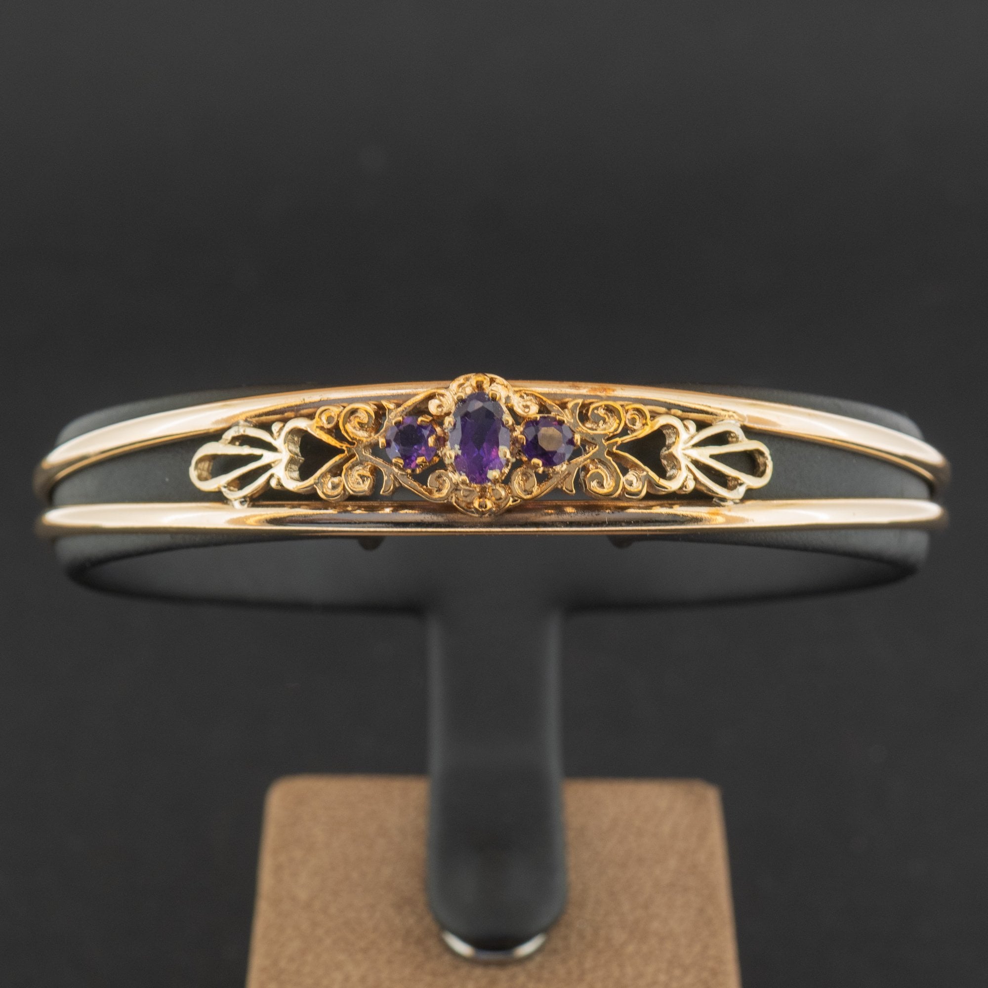 9ct Yellow Gold Amethyst Bangle 6.9g