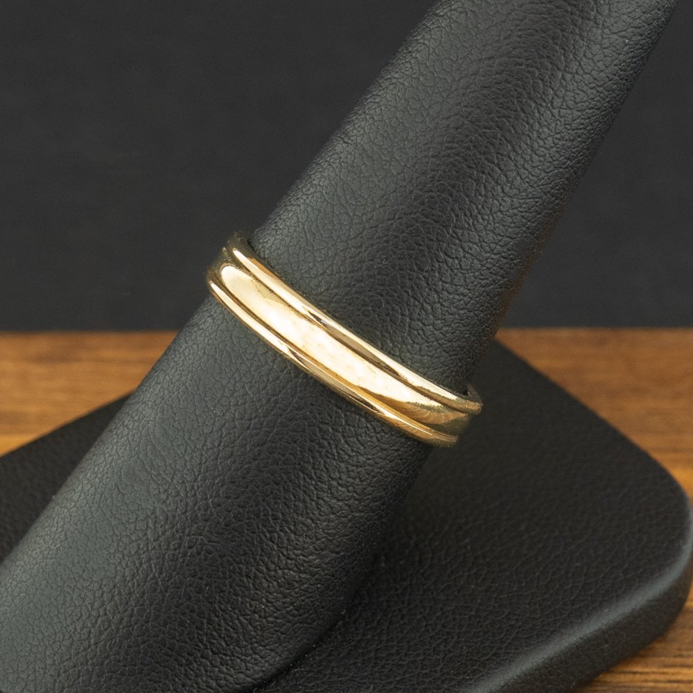 9ct Yellow Gold 3.9mm Grooved Band Ring Size P 2.9g