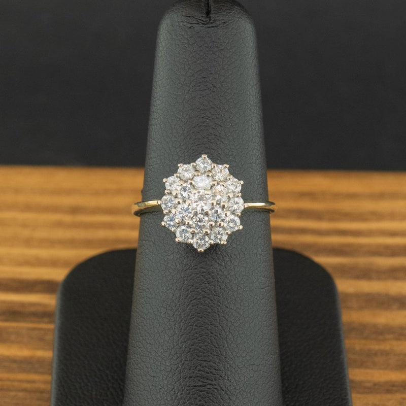 18ct Yellow Gold Diamond Cluster Ring Size L 3.2g