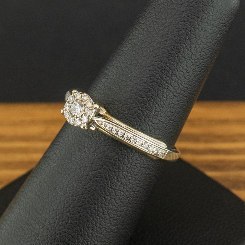9ct Two Tone Disney Enchanted 0.2ct Diamond Ring 3.2g Size L 1/2