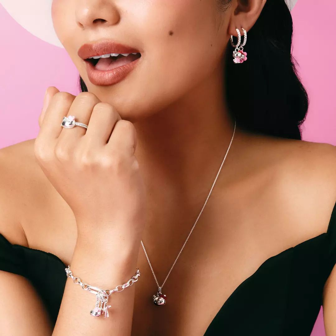 Thomas Sabo Hello Kitty Head Necklace in Red