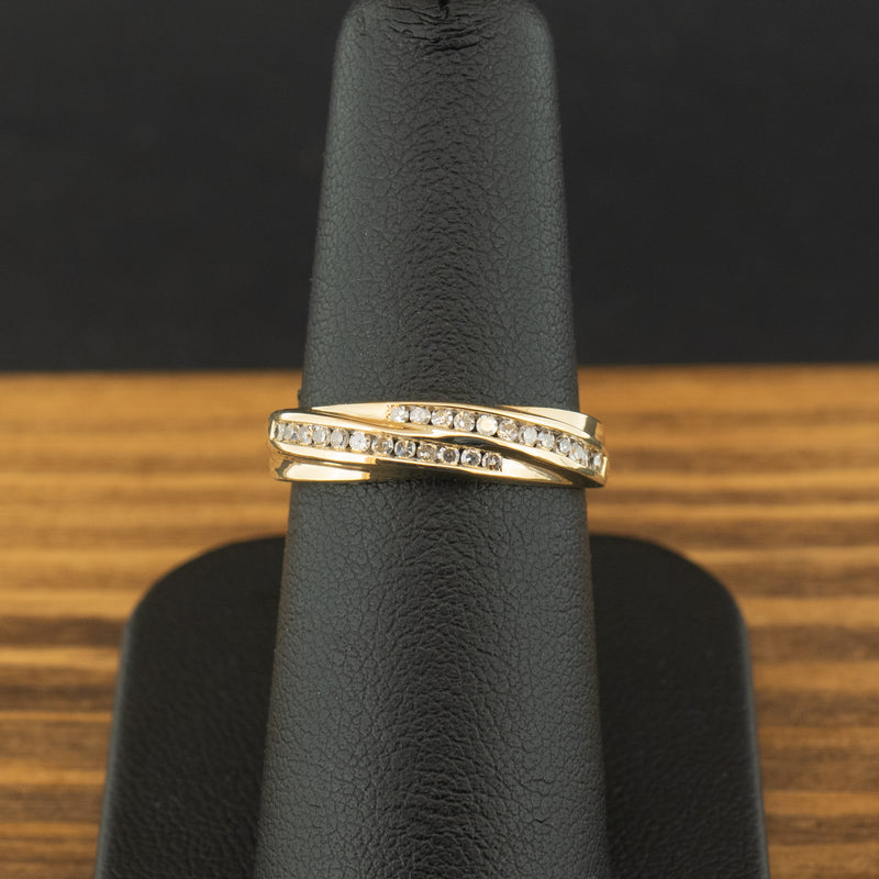18ct Yellow Gold 0.2ct Diamond Crossover Ring 3.4g Size M
