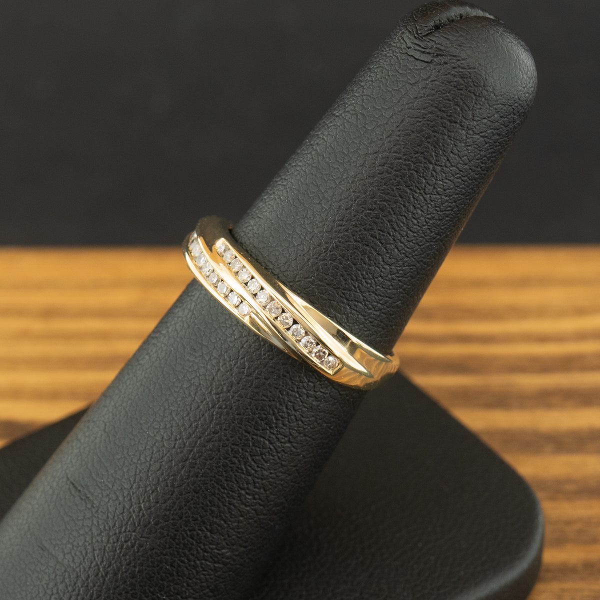 18ct Yellow Gold 0.2ct Diamond Crossover Ring 3.4g Size M