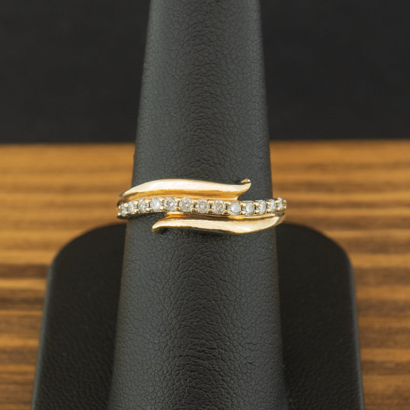 9ct Yellow Gold 0.19ct Diamond Twist Ring Size N 2.7g