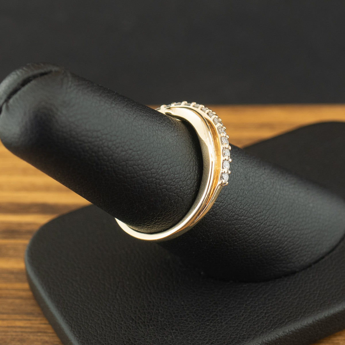 9ct Yellow Gold 0.19ct Diamond Twist Ring Size N 2.7g