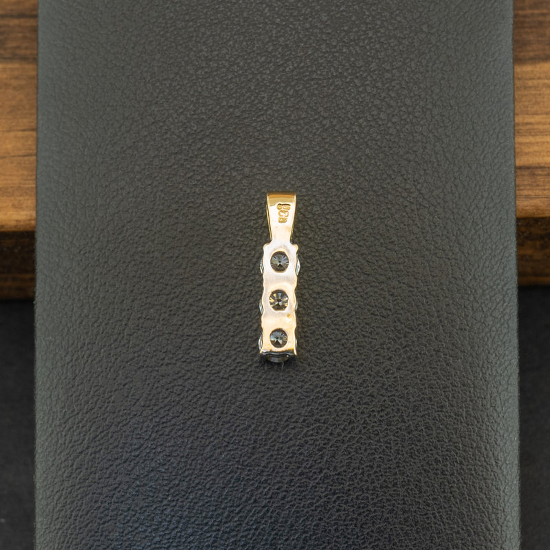 18ct Two Tone Diamond Trilogy Pendant 1.4g