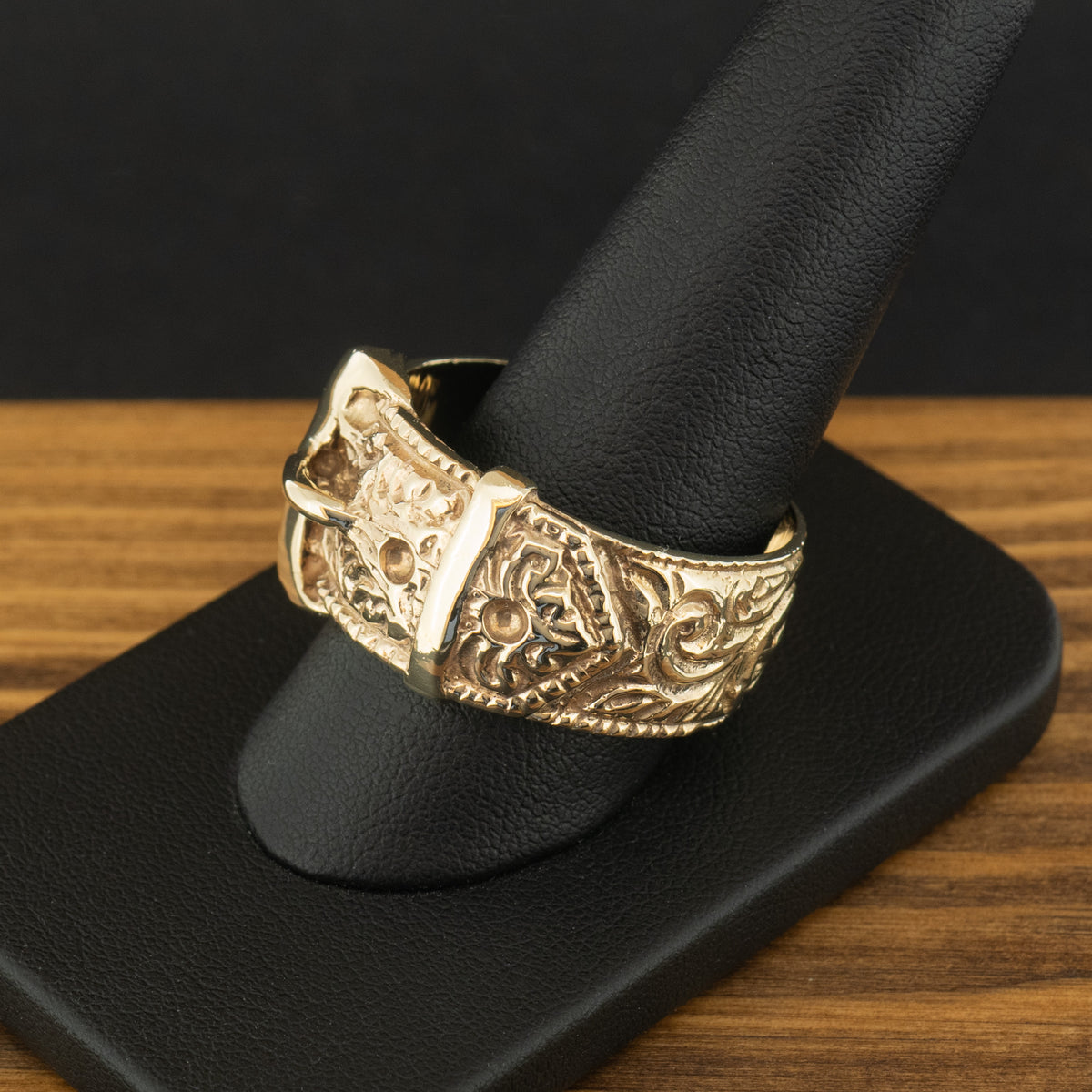 9ct Yellow Gold Buckle Ring Size Z+4 1/2 16.8g