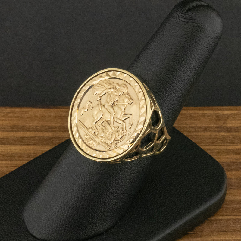 9ct Yellow Gold St George Ring Size Q 3g