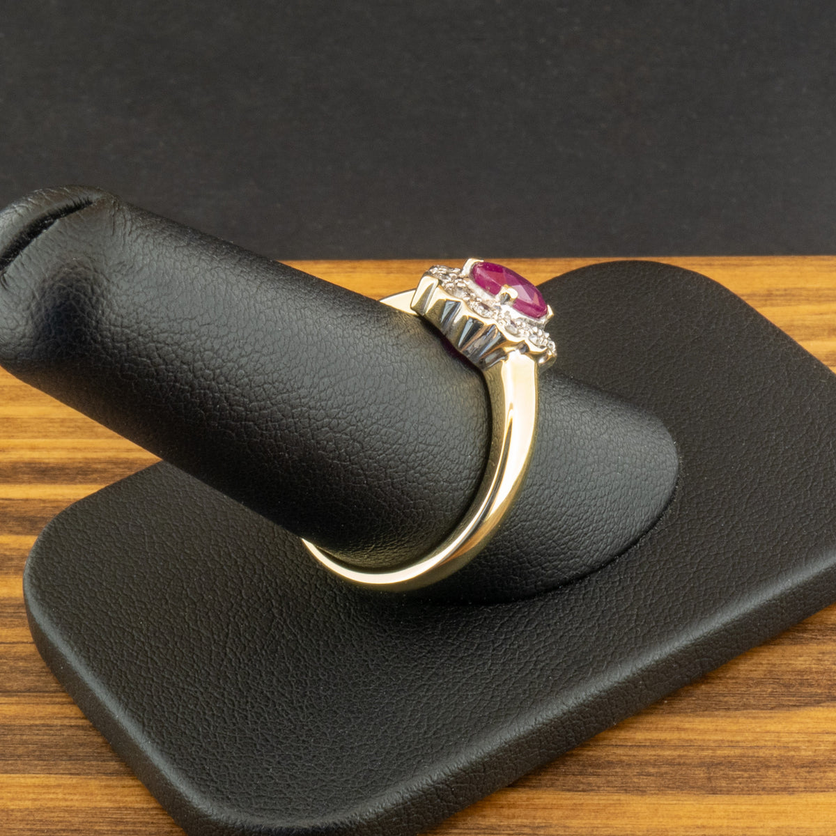 9ct Yellow Gold Ruby & Diamond Cluster Ring Size R 1/2 5.2g