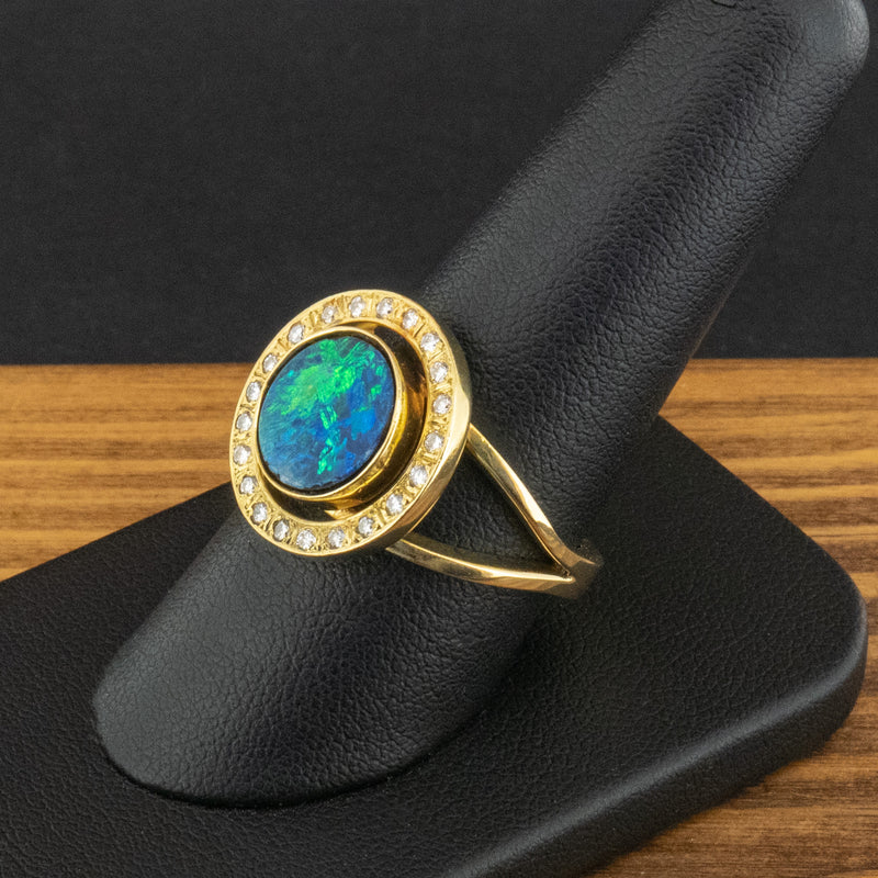 18ct Yellow Gold Opal & Diamond Ring Size R 9.5g