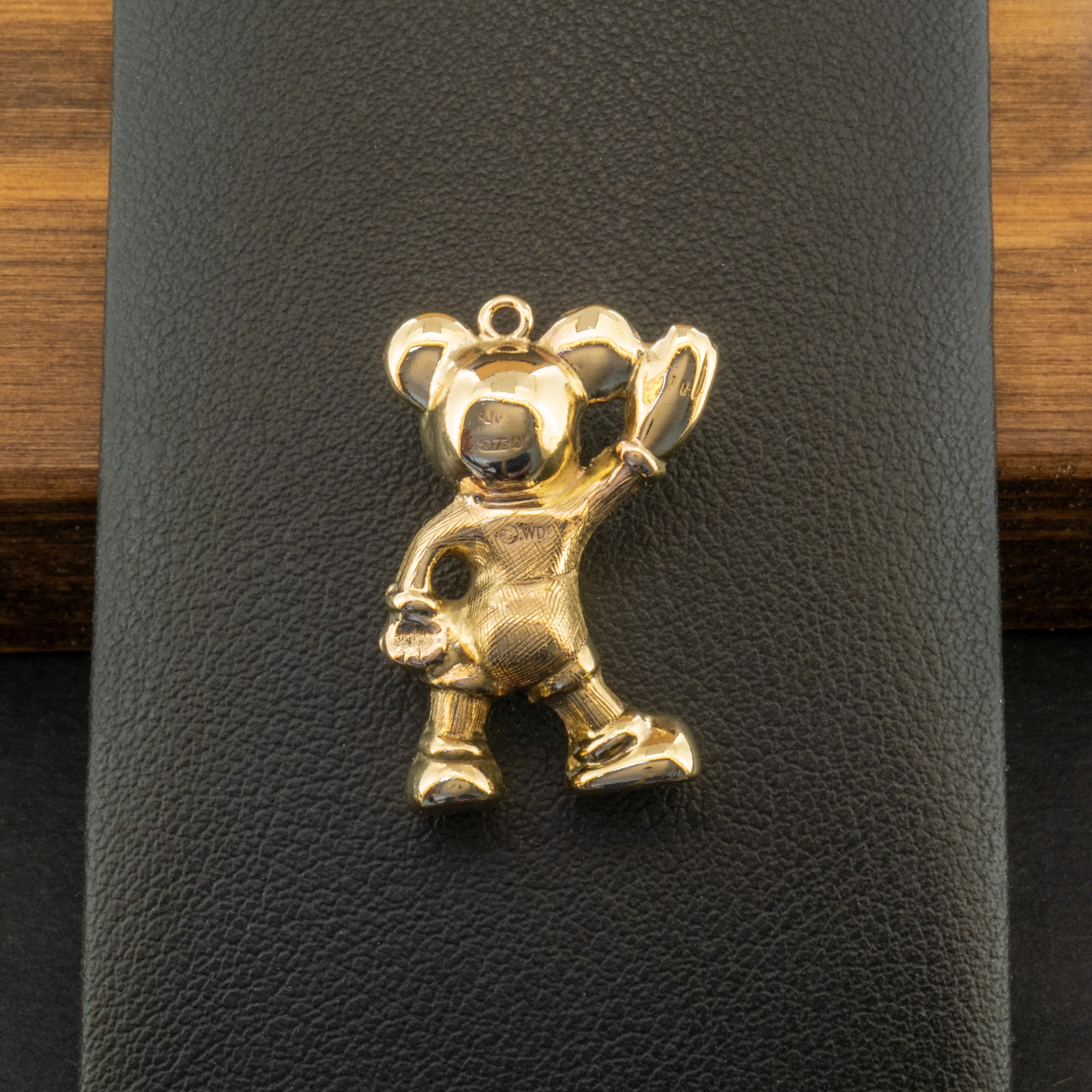 9ct Yellow Gold Mouse Pendant 2g