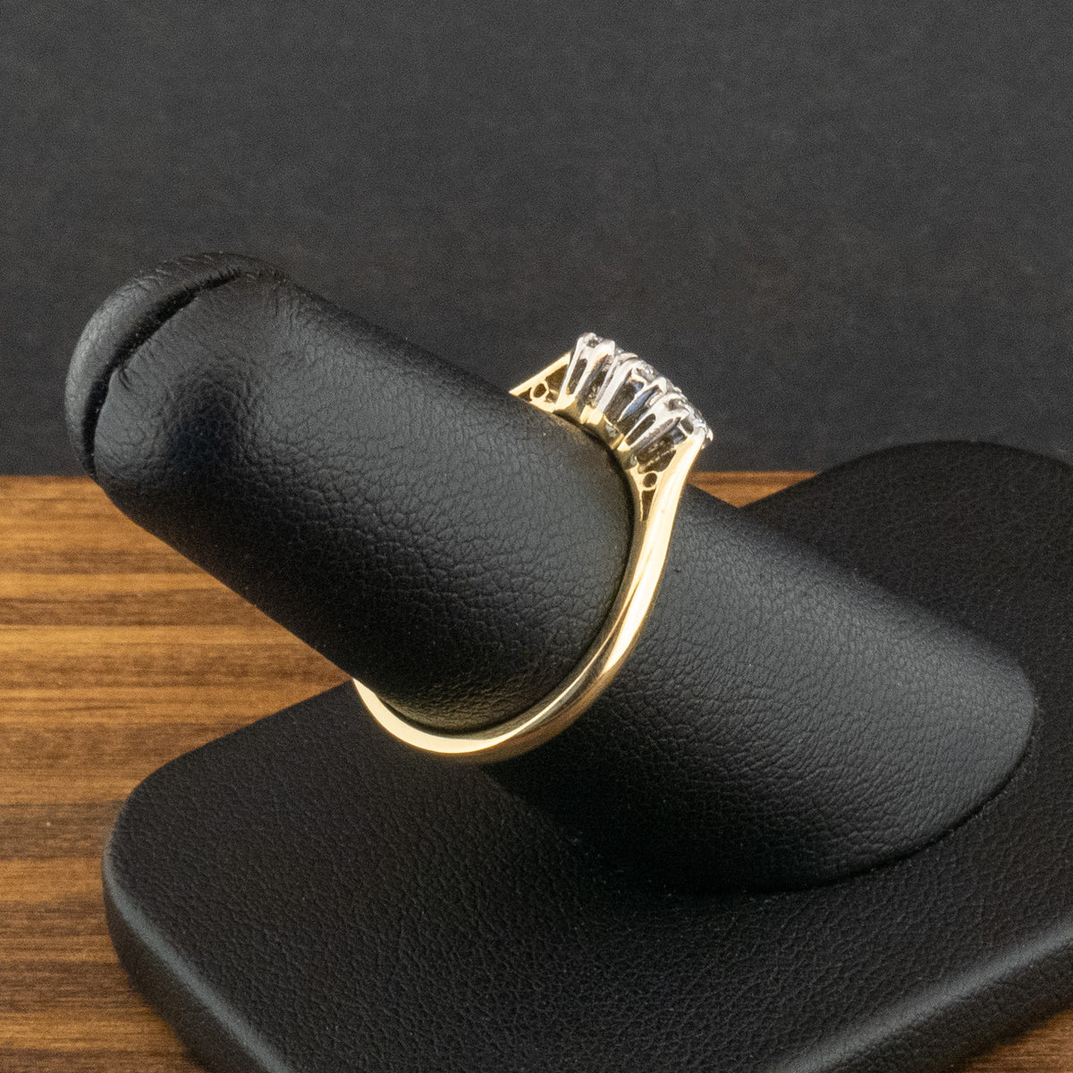18ct Yellow Gold and Platinum Diamond Trilogy Ring Size M 2.8g