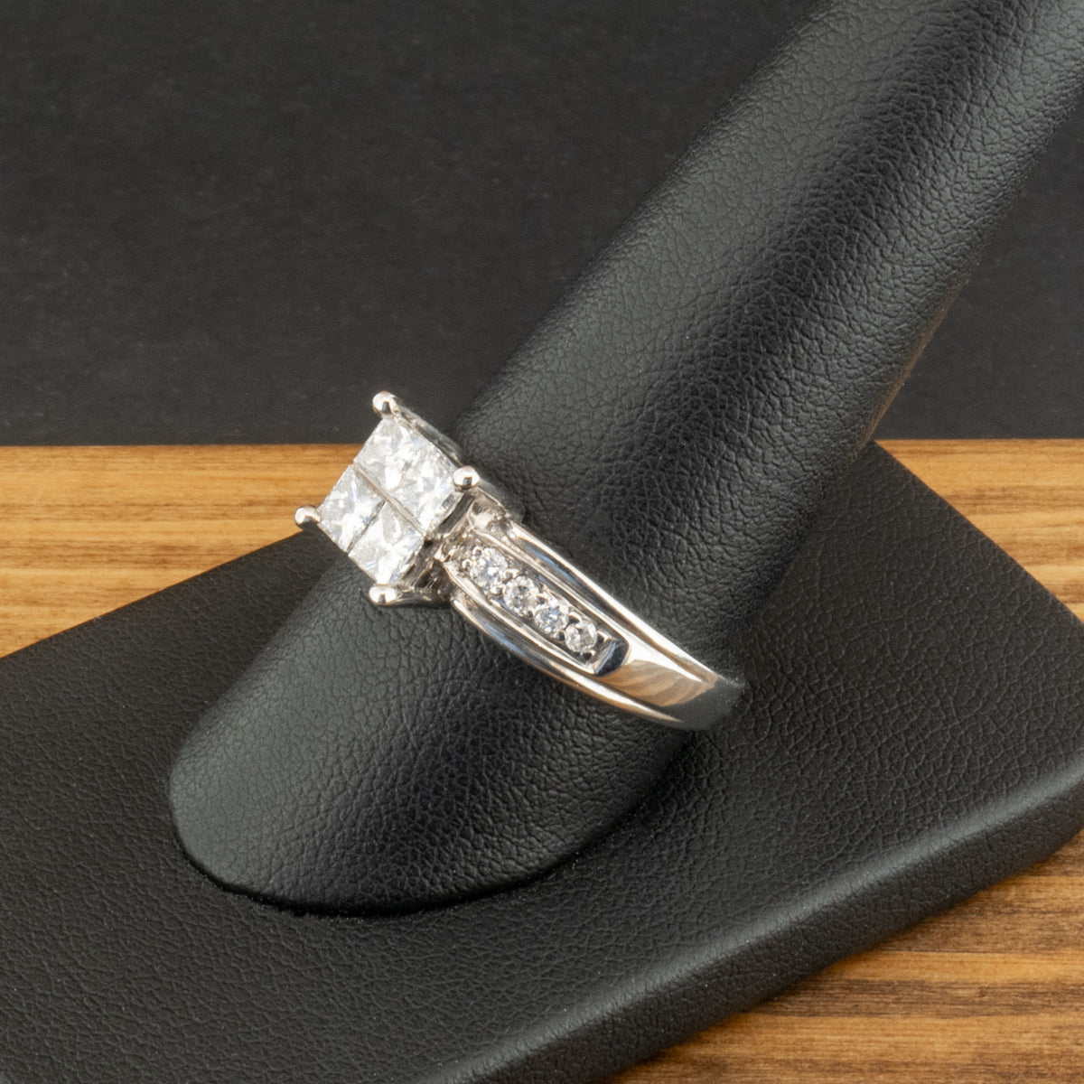 18ct White Gold 1ct Diamond Princess Cut Pavé Ring Size S 1/2 6.5g