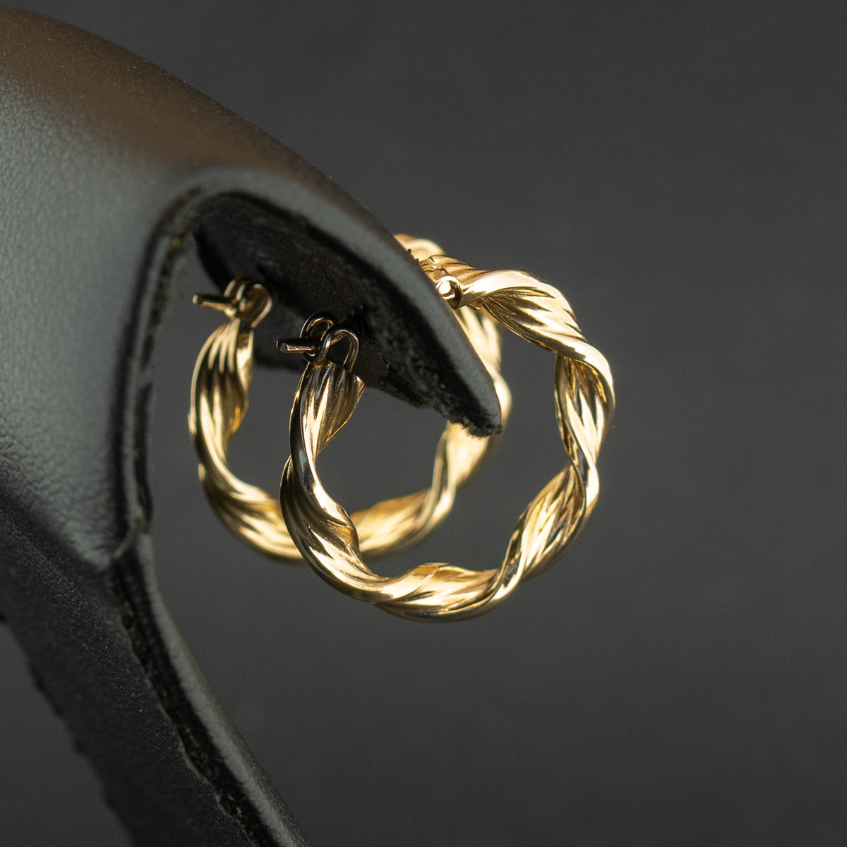 9ct Yellow Gold 21mm Twist Hoops 1.9g