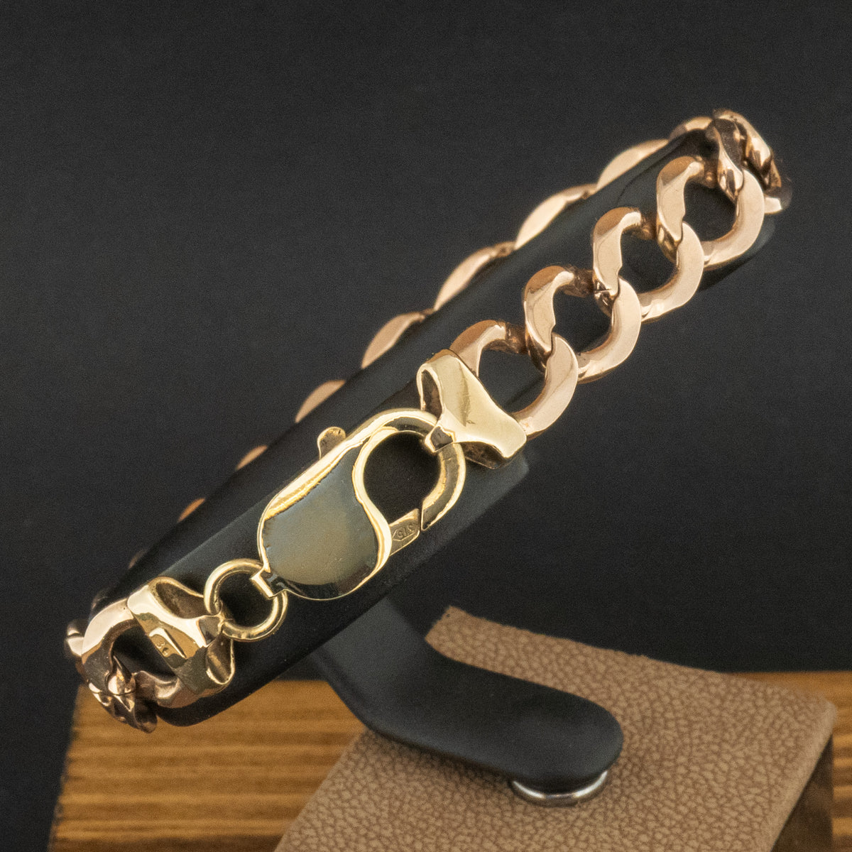 9ct Yellow Gold 8.5 Inch Heavy Curb Chain Bracelet 23g
