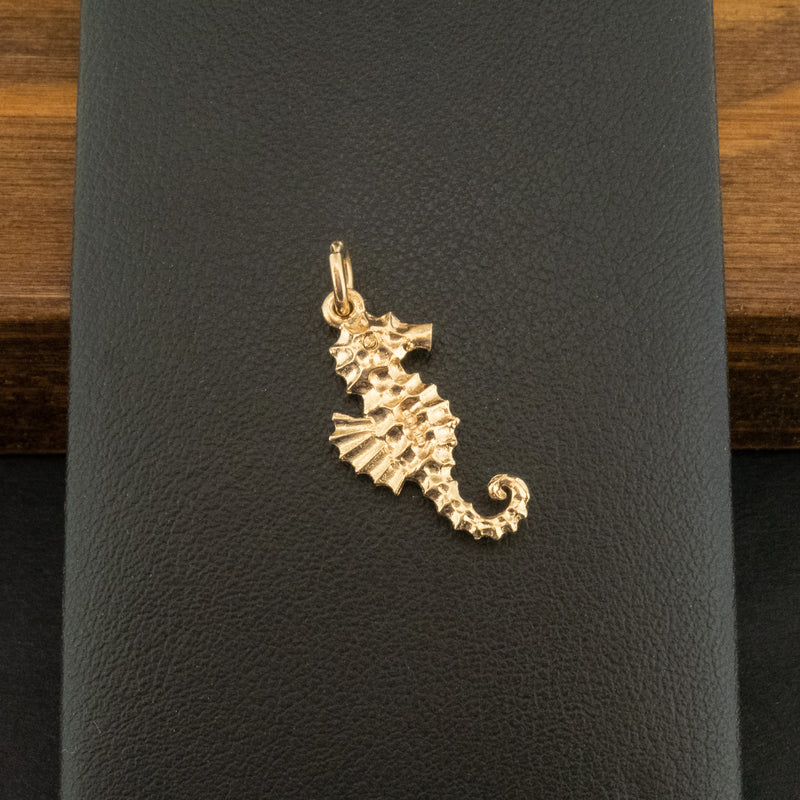 9ct Yellow Gold Seahorse Charm 1.1g