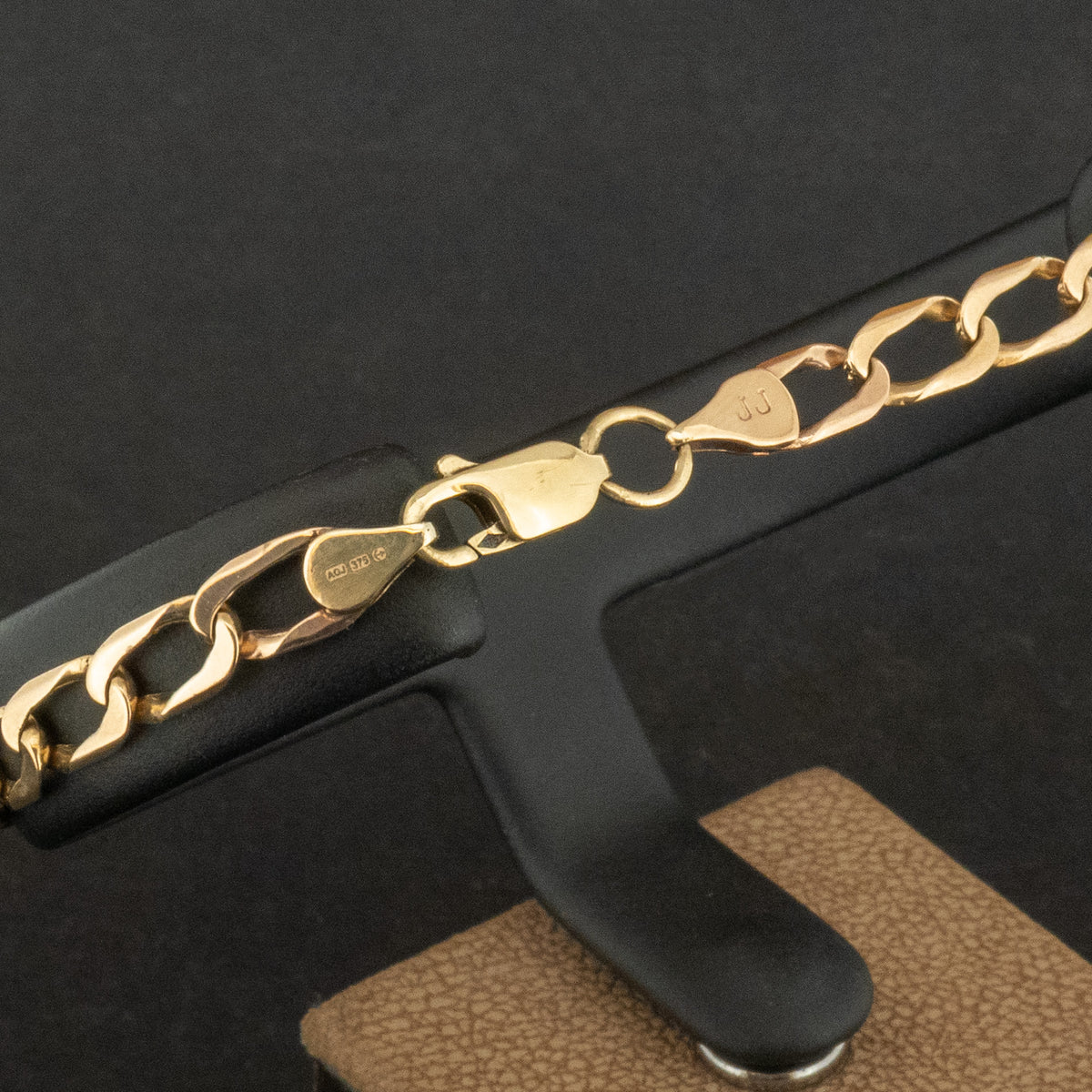 9ct Yellow Gold 9 Inch Curb Chain Bracelet 6.7g