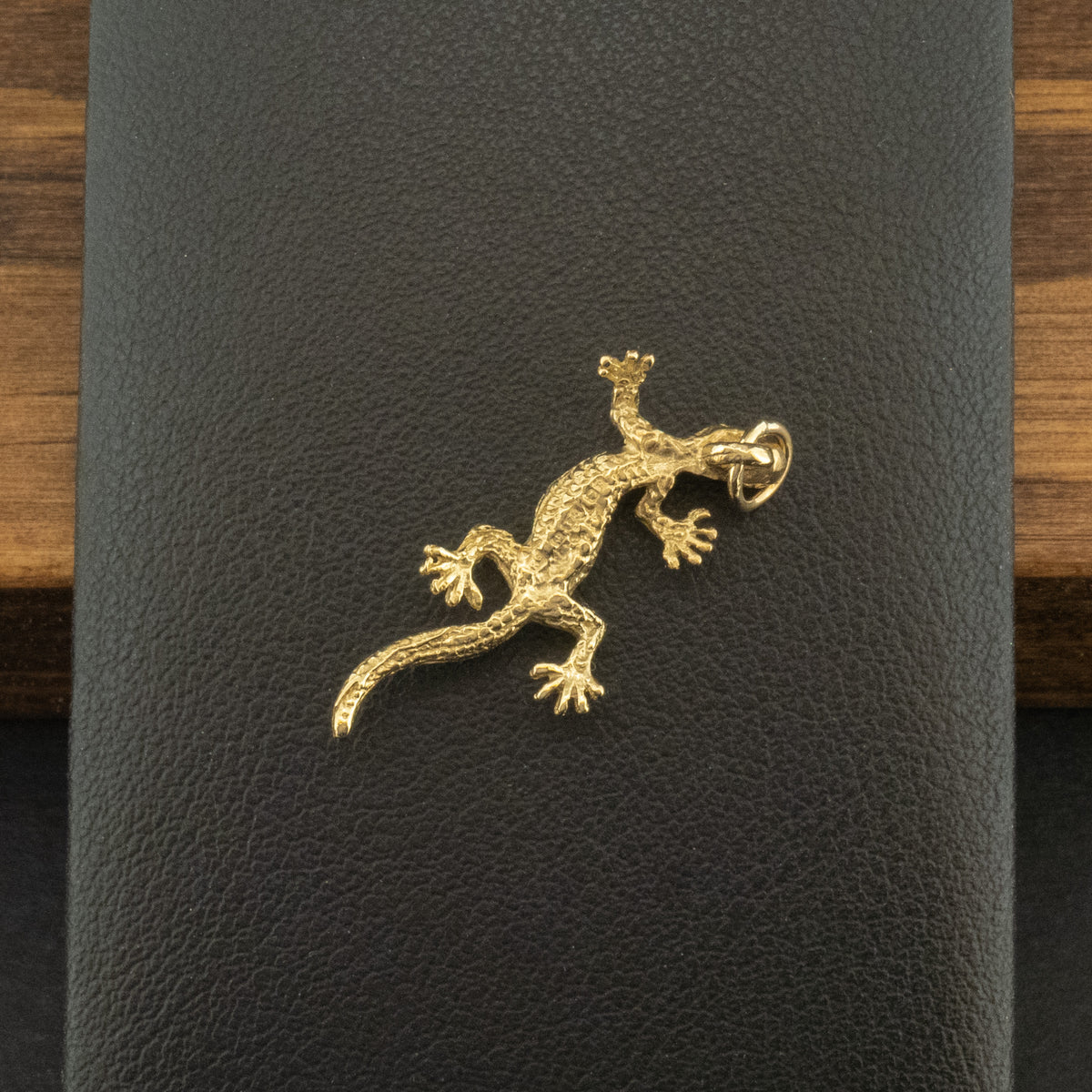 9ct Yellow Gold Lizard Charm 1.7g