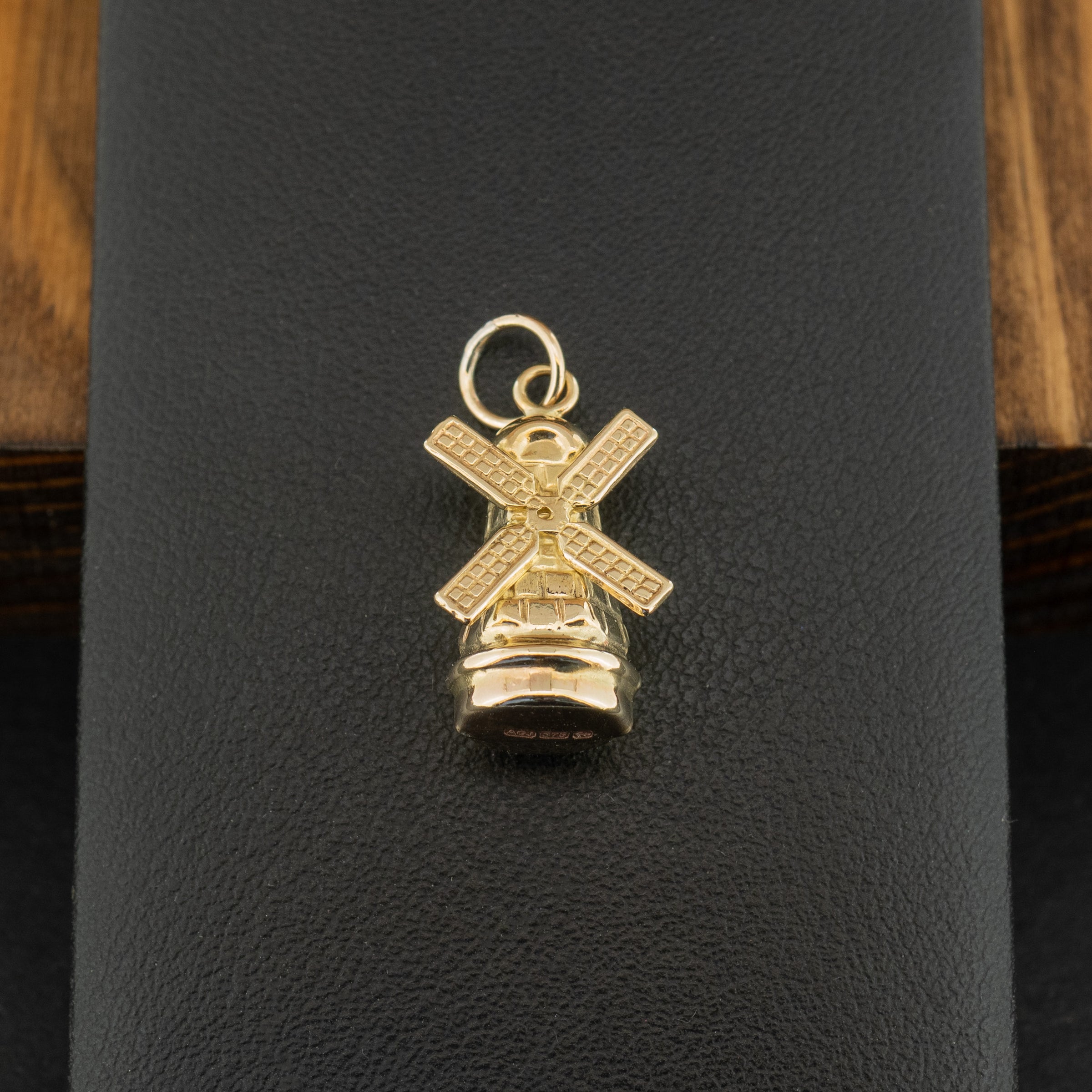 9ct Yellow Gold Windmill Charm 1.3g