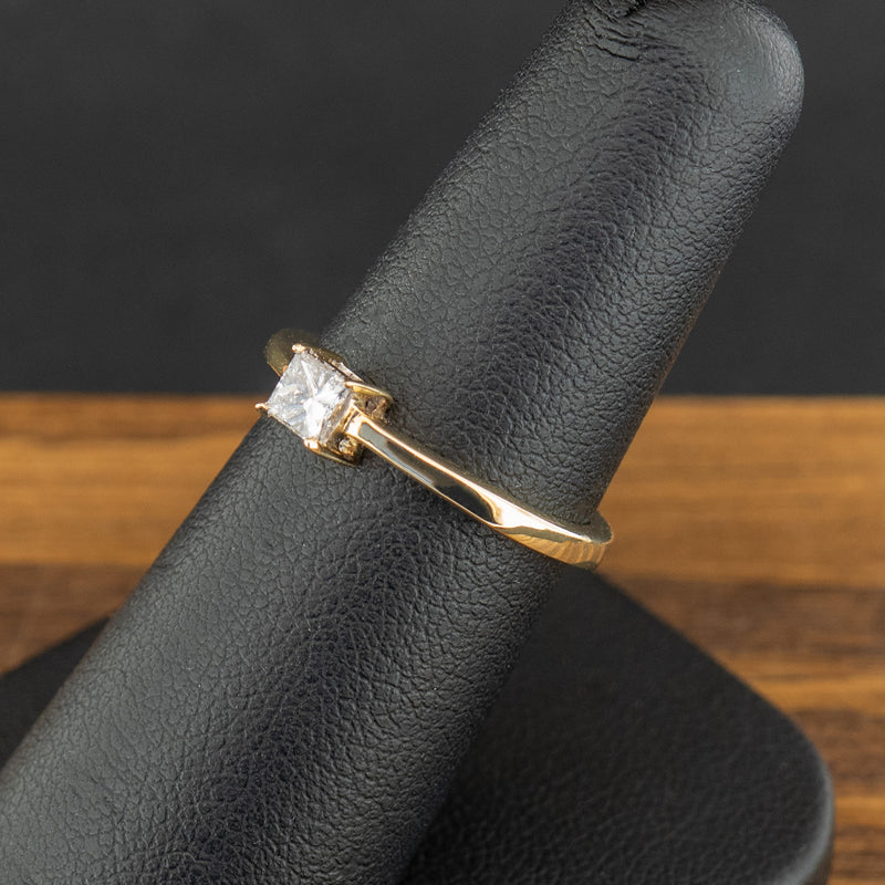 18ct Yellow Gold 0.25ct Princess Cut Diamond Solitaire Ring 2.9g Size L