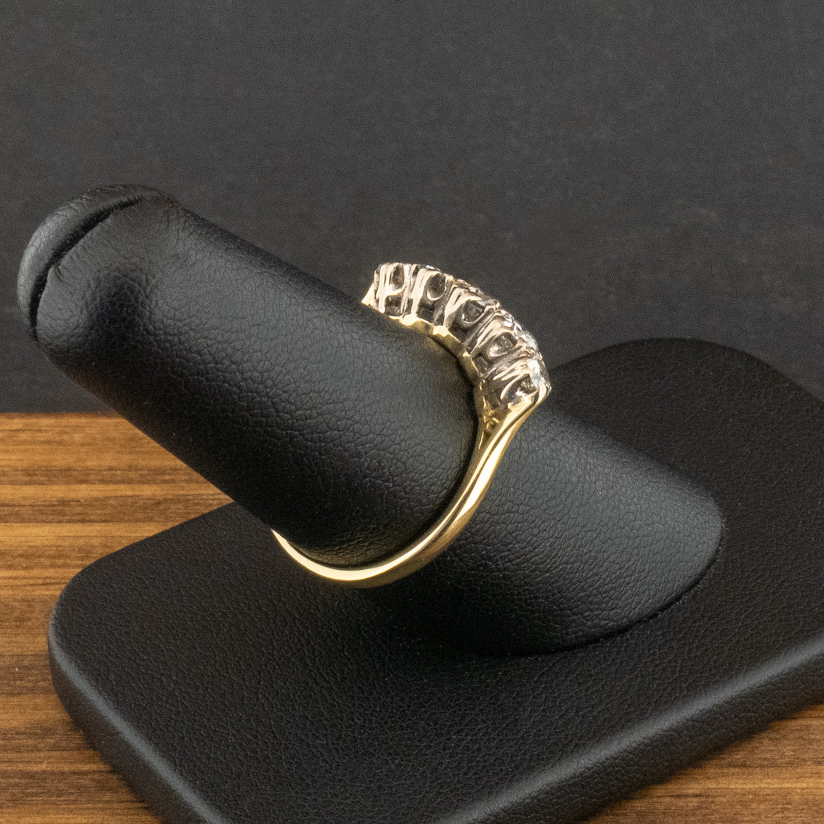 18ct Yellow Gold Five Stone Diamond Ring Size O 3.3g