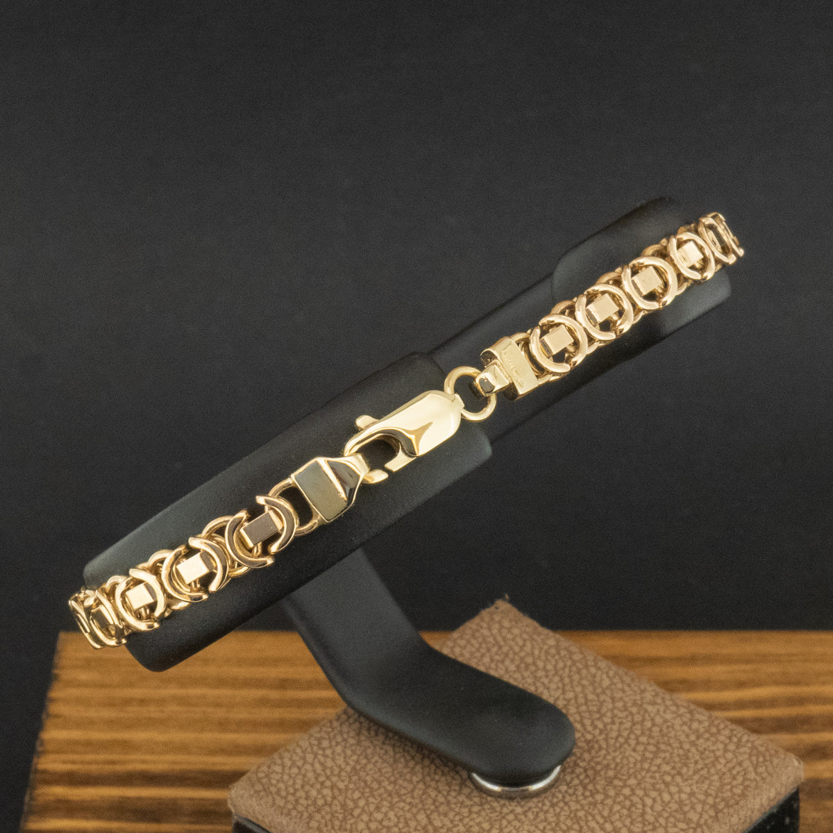 9ct Yellow Gold 8 Inch Byzantine Chain Bracelet 10.7g