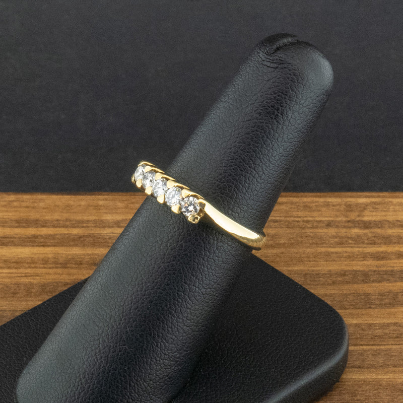 18ct Yellow Gold 0.33ct Diamond Band Ring Size M 1/2 3.4g