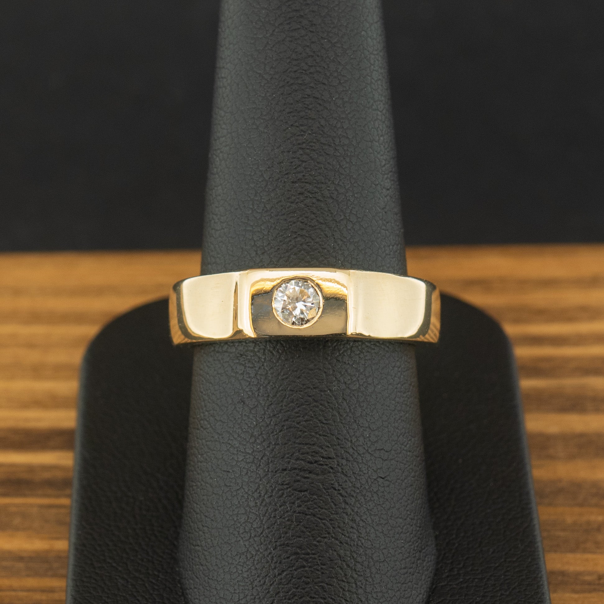18ct Yellow Gold 0.2ct Diamond Ring 11.3g Size P