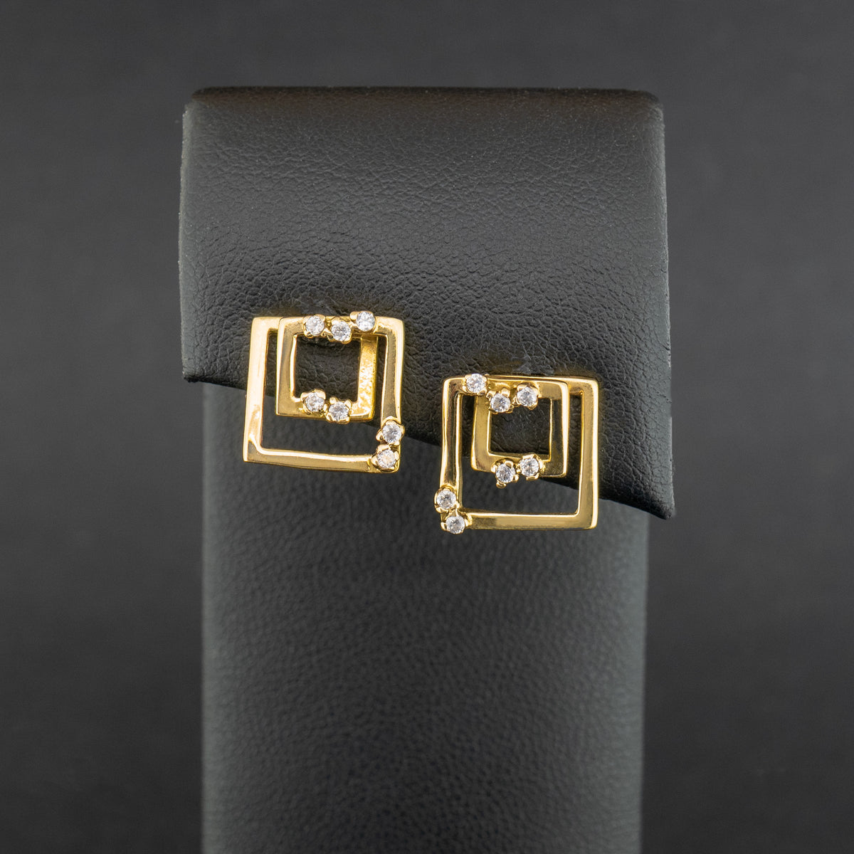 18ct Yellow Gold CZ Geometric Stud Earrings 4.6g