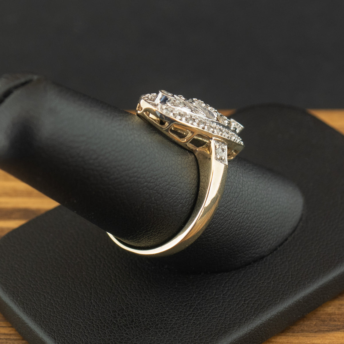 9ct Yellow Gold Diamond Cluster Ring Size Q 5.2g
