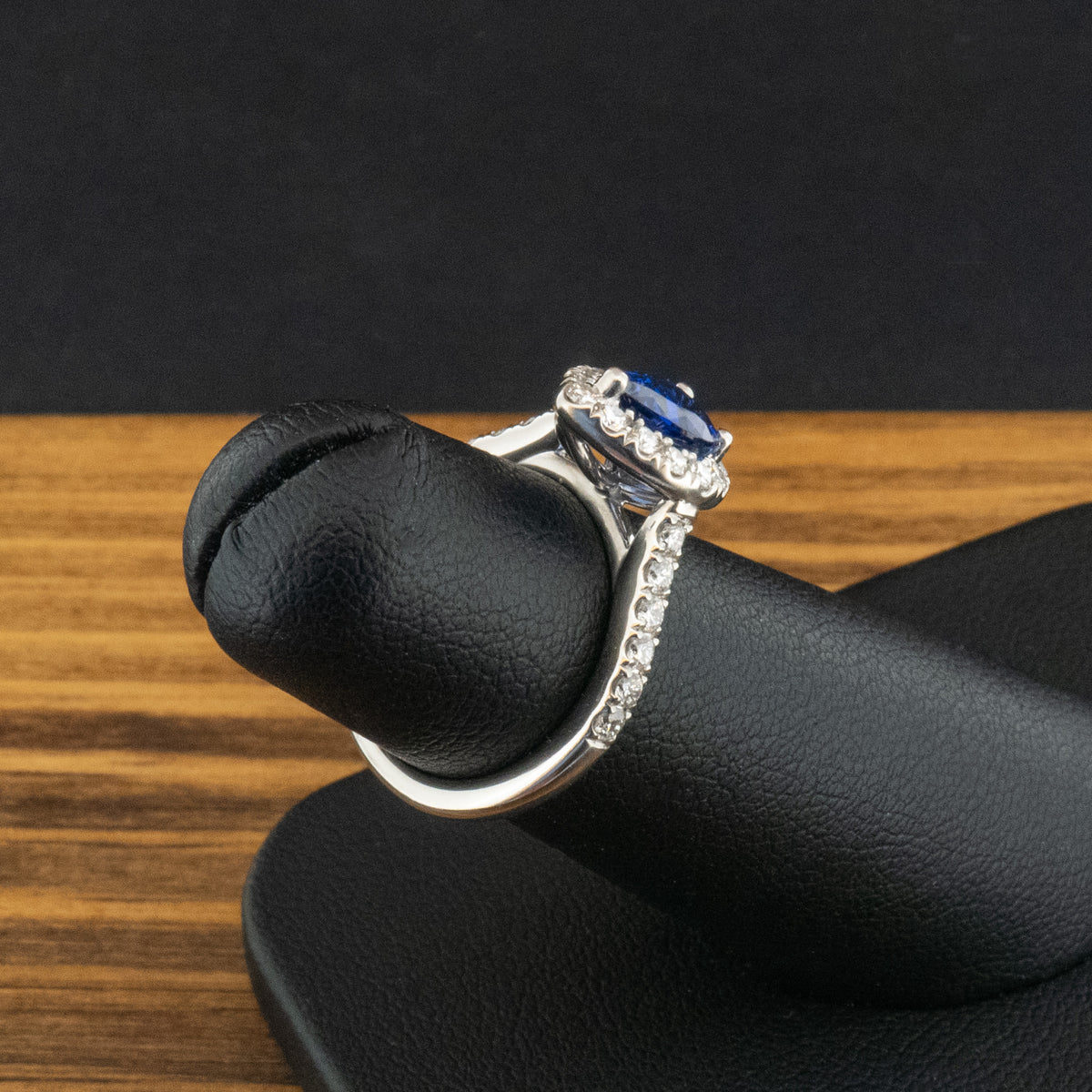 Platinum 0.9ct Pear Cut Sapphire and Diamond Halo Ring Size H 5.3g