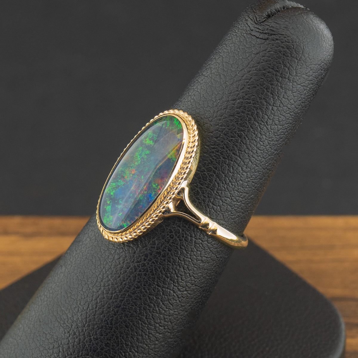 9ct Yellow Gold Opal Triplet Ring Size M 2.2g