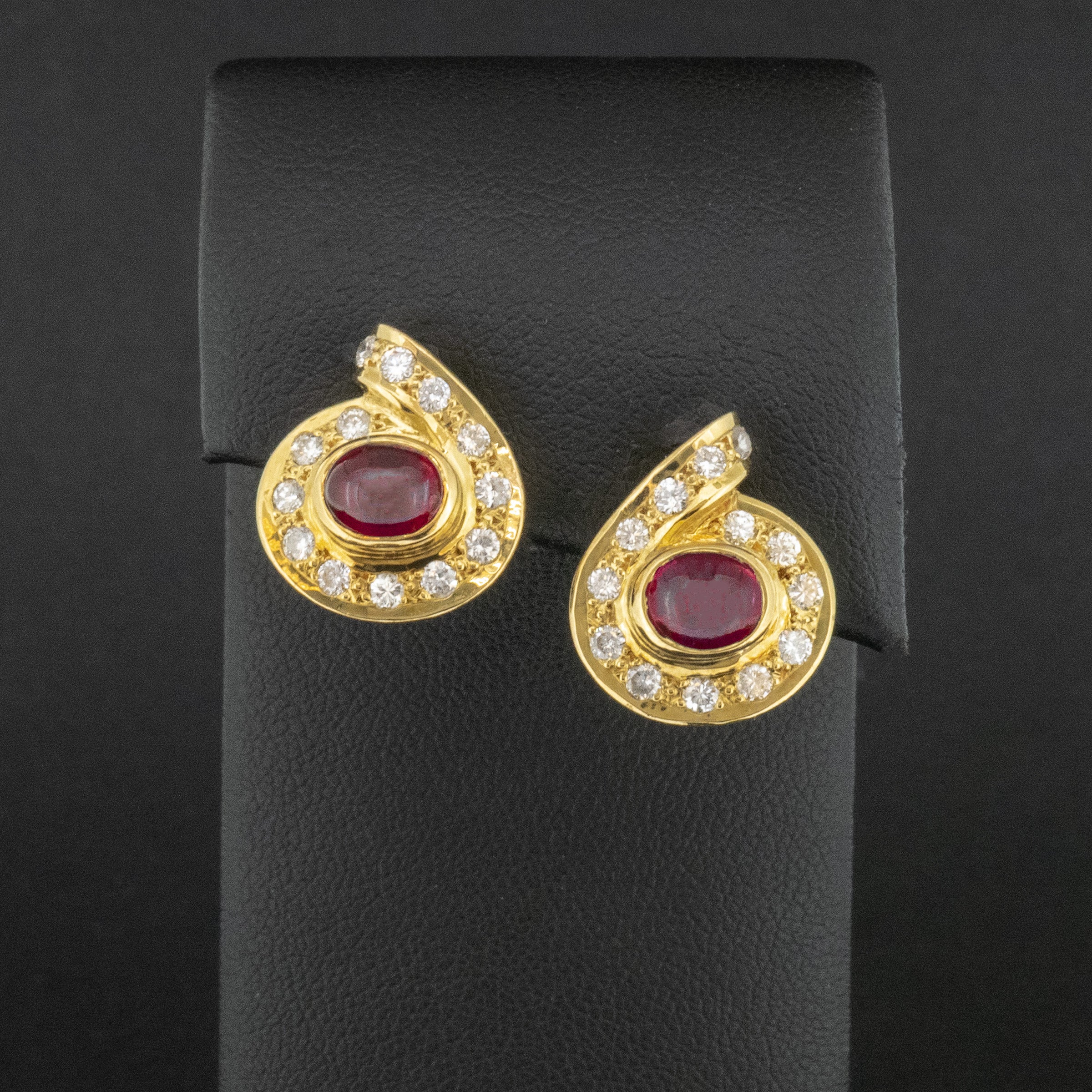 14ct Yellow Gold Ruby and Diamond Cluster Stud Earrings 8.2g