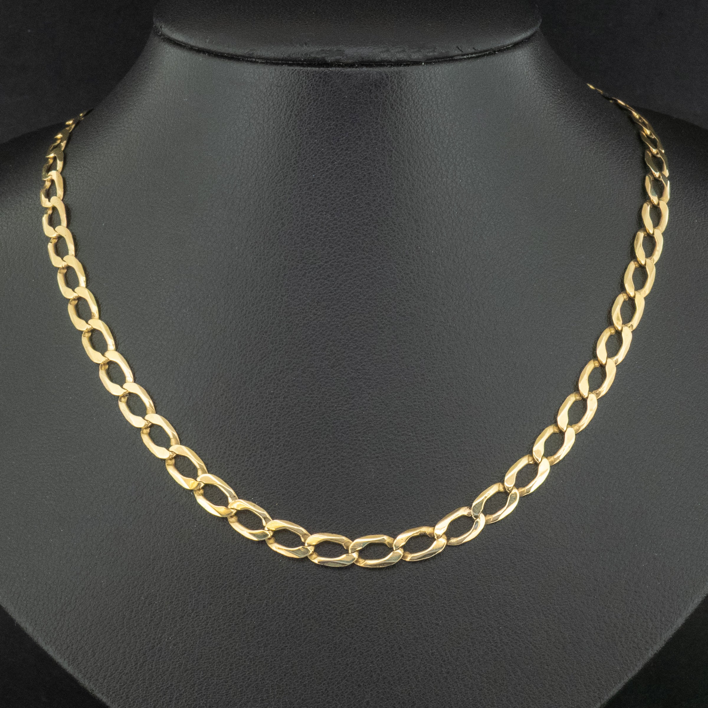 9ct Yellow Gold 22 Inch Curb Chain 10.9g