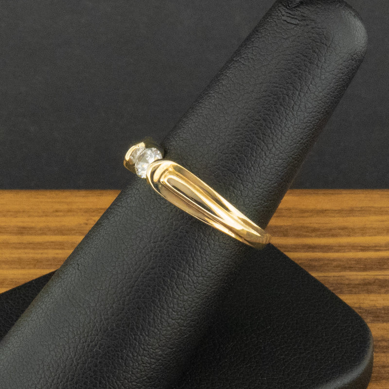 9ct Yellow Gold 0.2ct Diamond Solitaire Ring Size M 3.1g