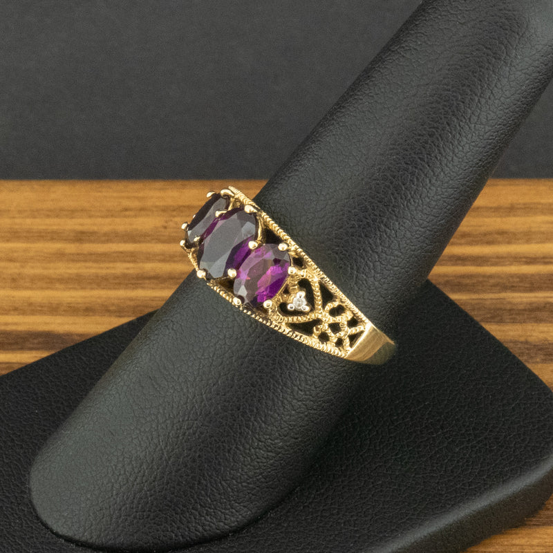 9ct Yellow Gold Purple Stone & Diamond Ring Size P 3.1g