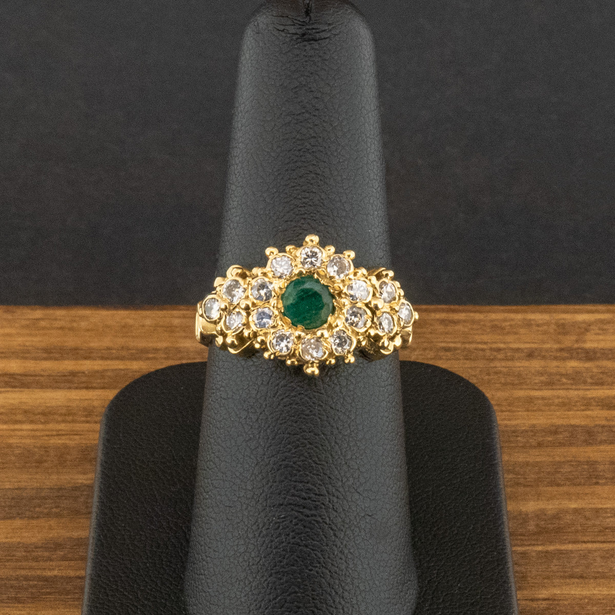 18ct Yellow Gold Emerald and  Diamond Cluster Ring Size N 5.4g