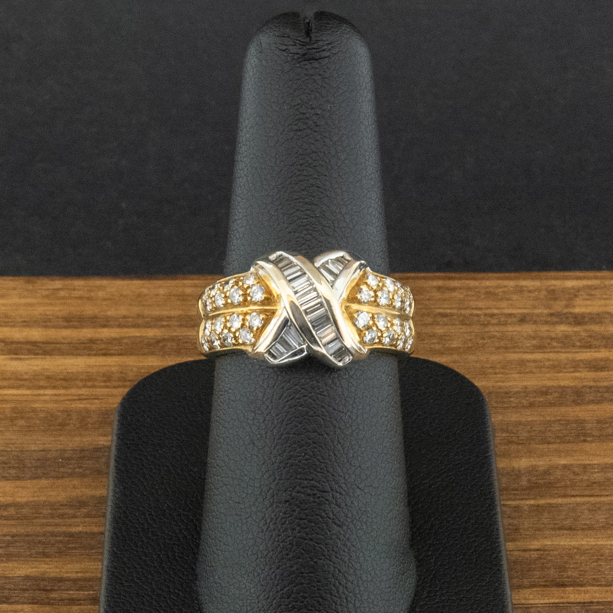 18ct Yellow Gold 1ct Baguette and Round Diamond Bow Ring Size N 9.1g