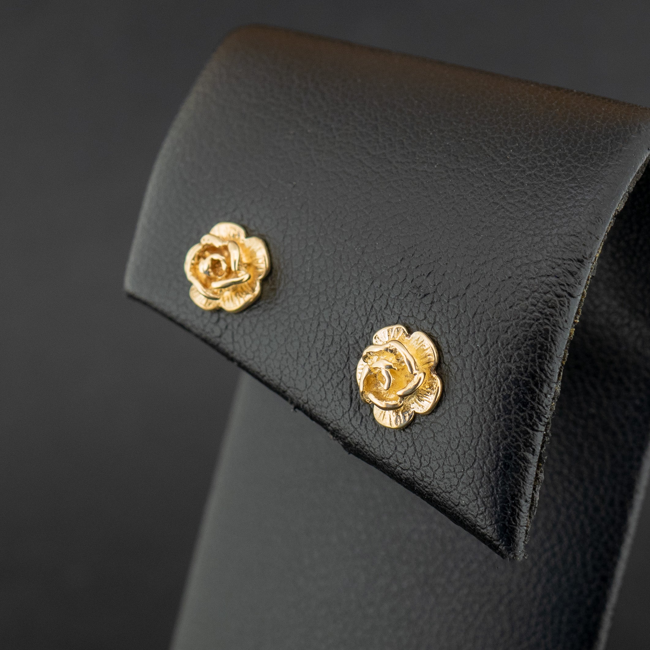9ct Yellow Gold Rose Studs 1g