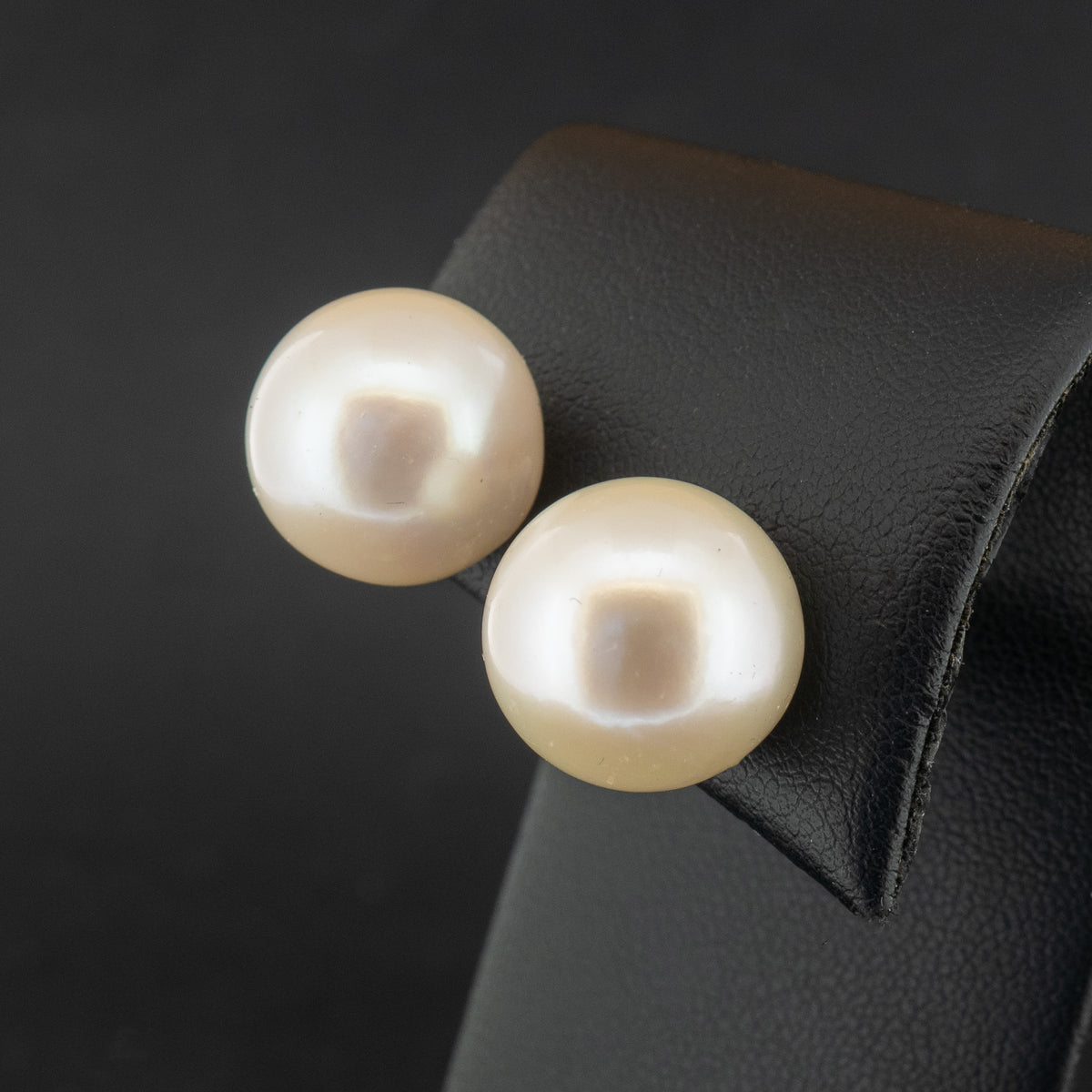 18ct Yellow Gold Certificated 14mm Pearl Stud Earrings 9.8g