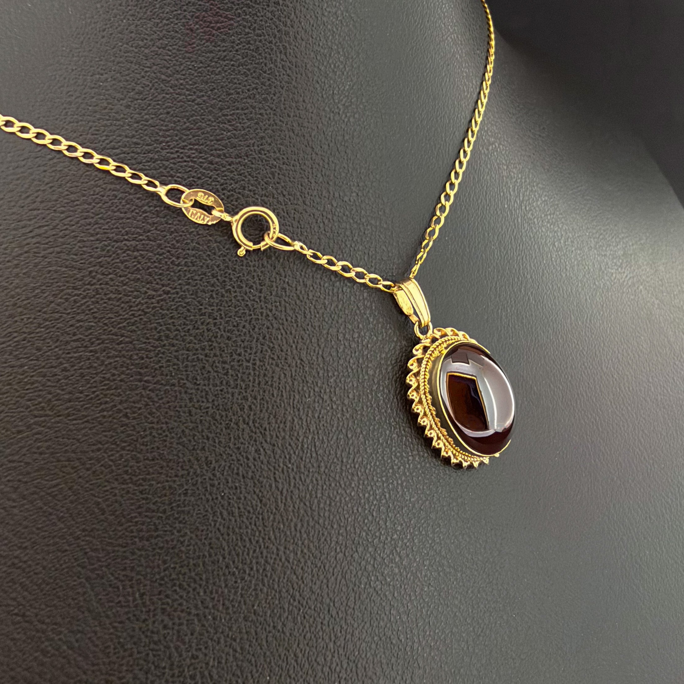 9ct Yellow Gold 18 Inch Red Stone Pendant Necklace 3.1g