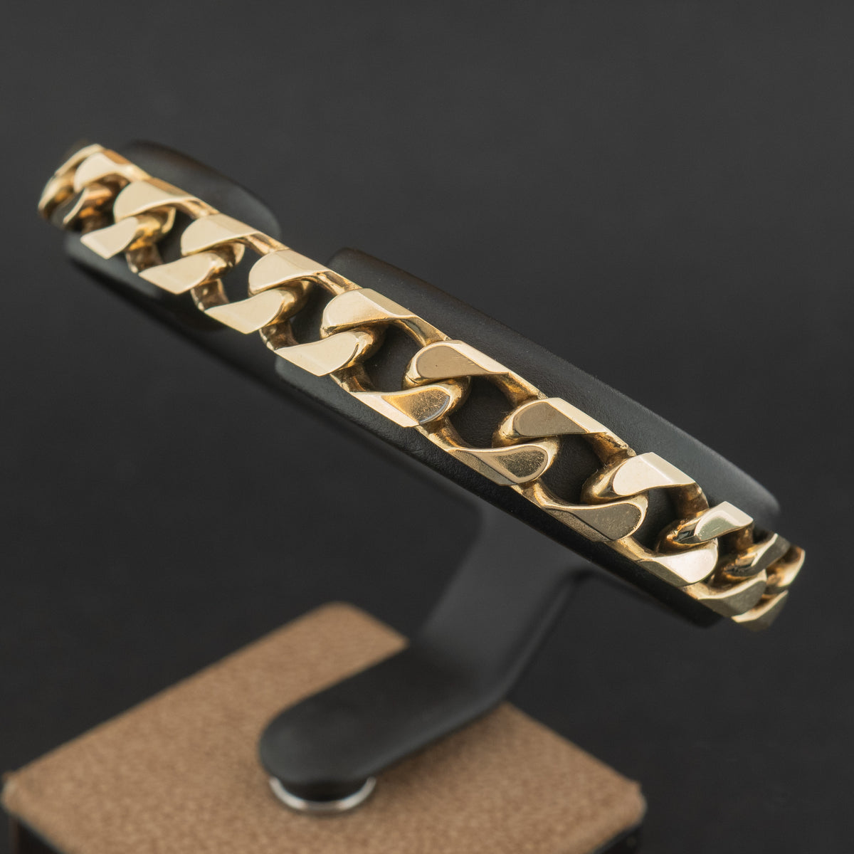 9ct Yellow Gold 7.75 Inch Heavy Chain Bracelet 20.7g