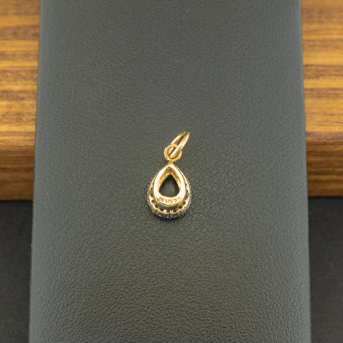 9ct Yellow Gold Sapphire and Diamond Pendant 0.9g