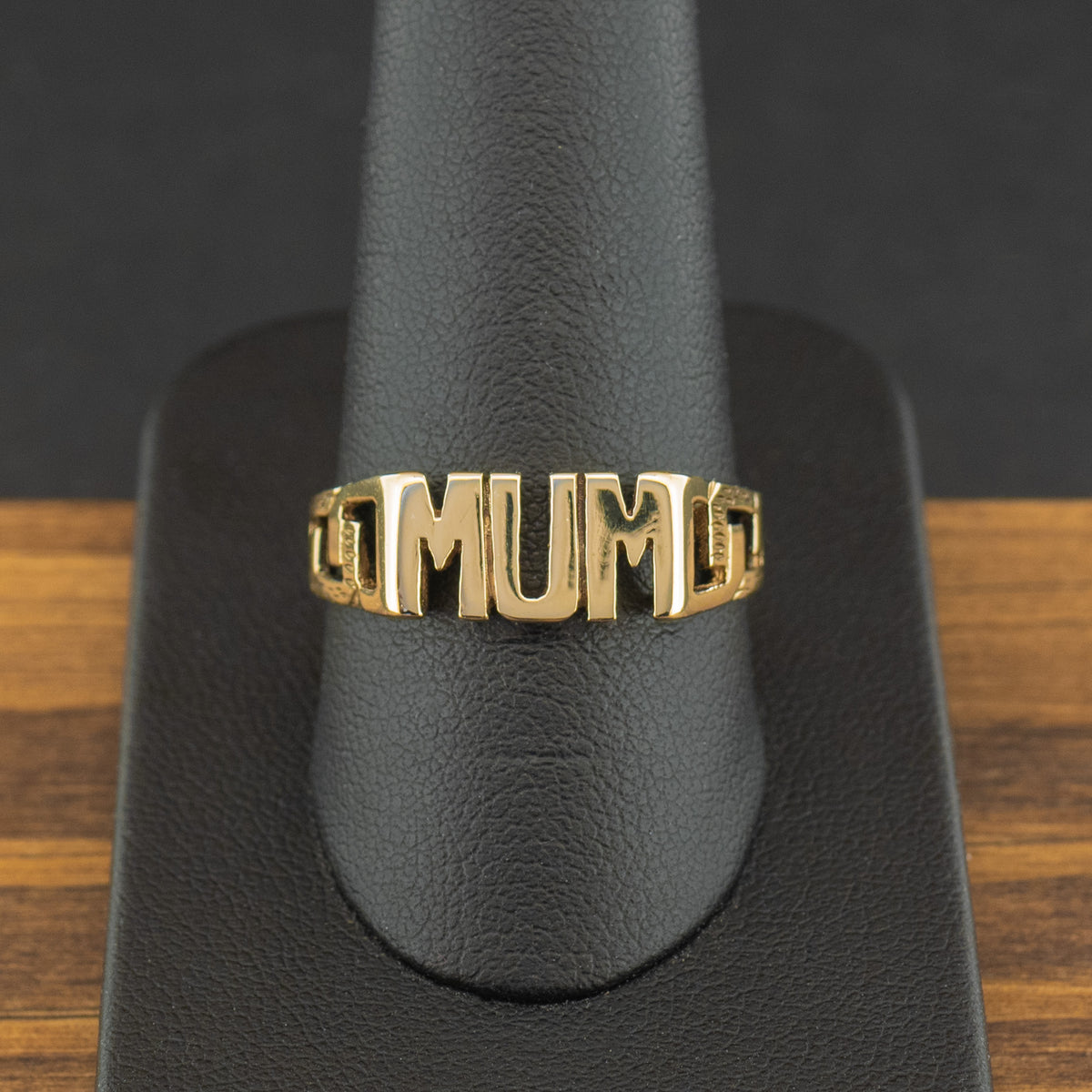 9ct Yellow Gold Mum Ring Size T 3.2g