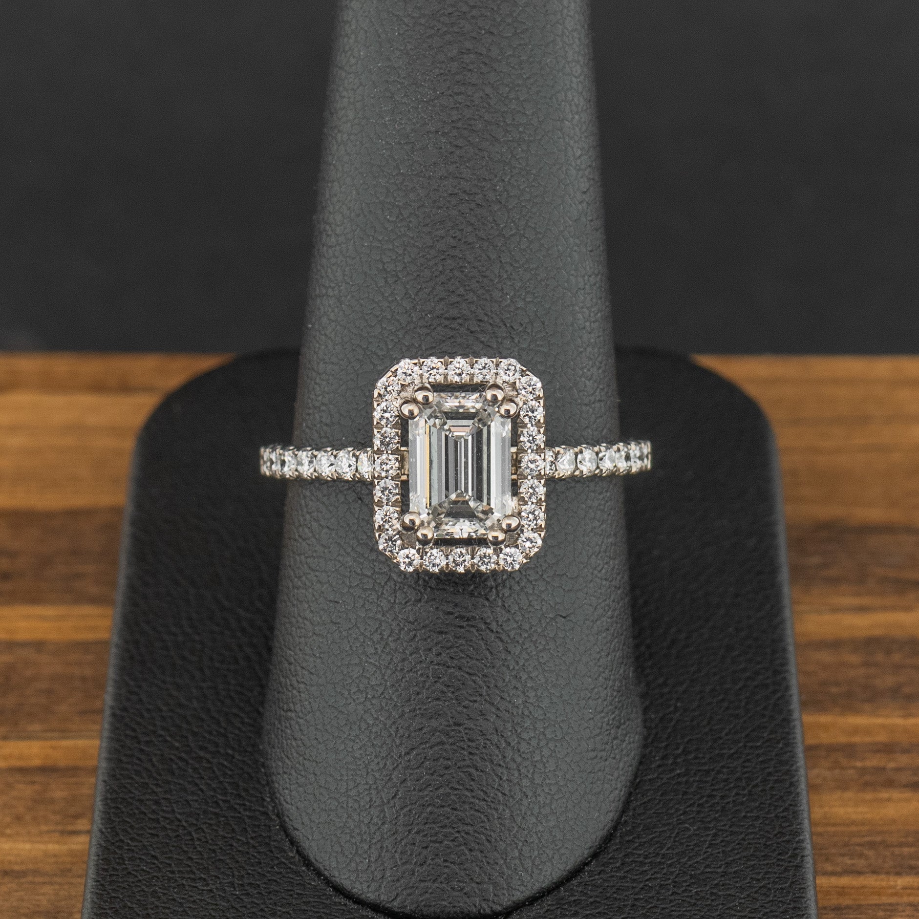 18ct White Gold 1.5ct Emerald Cut Lab Created Diamond Halo Ring 4g Size R