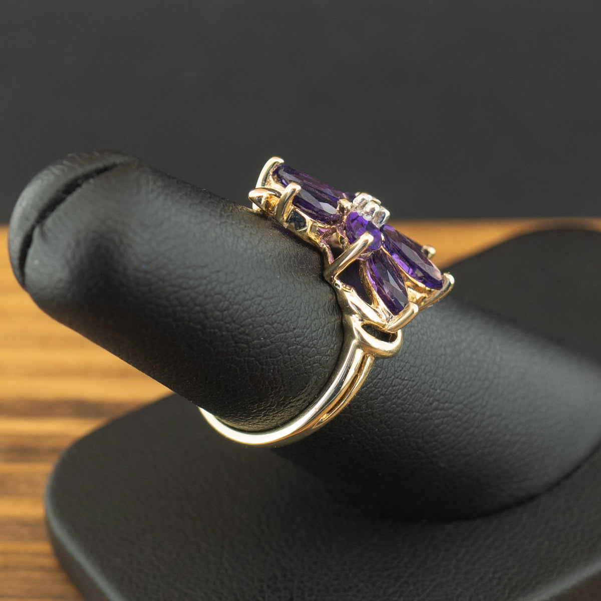 9ct Yellow Gold Amethyst & Diamond Flower Ring Size M 3.3g