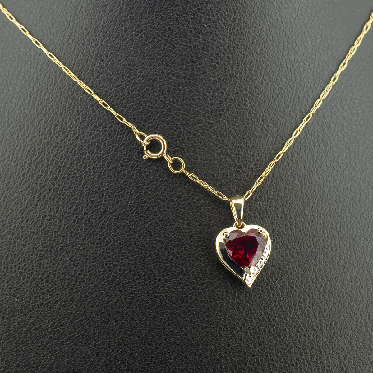 9ct Yellow Gold 20 Inch Created Ruby and Diamond Heart Necklace 1.6g