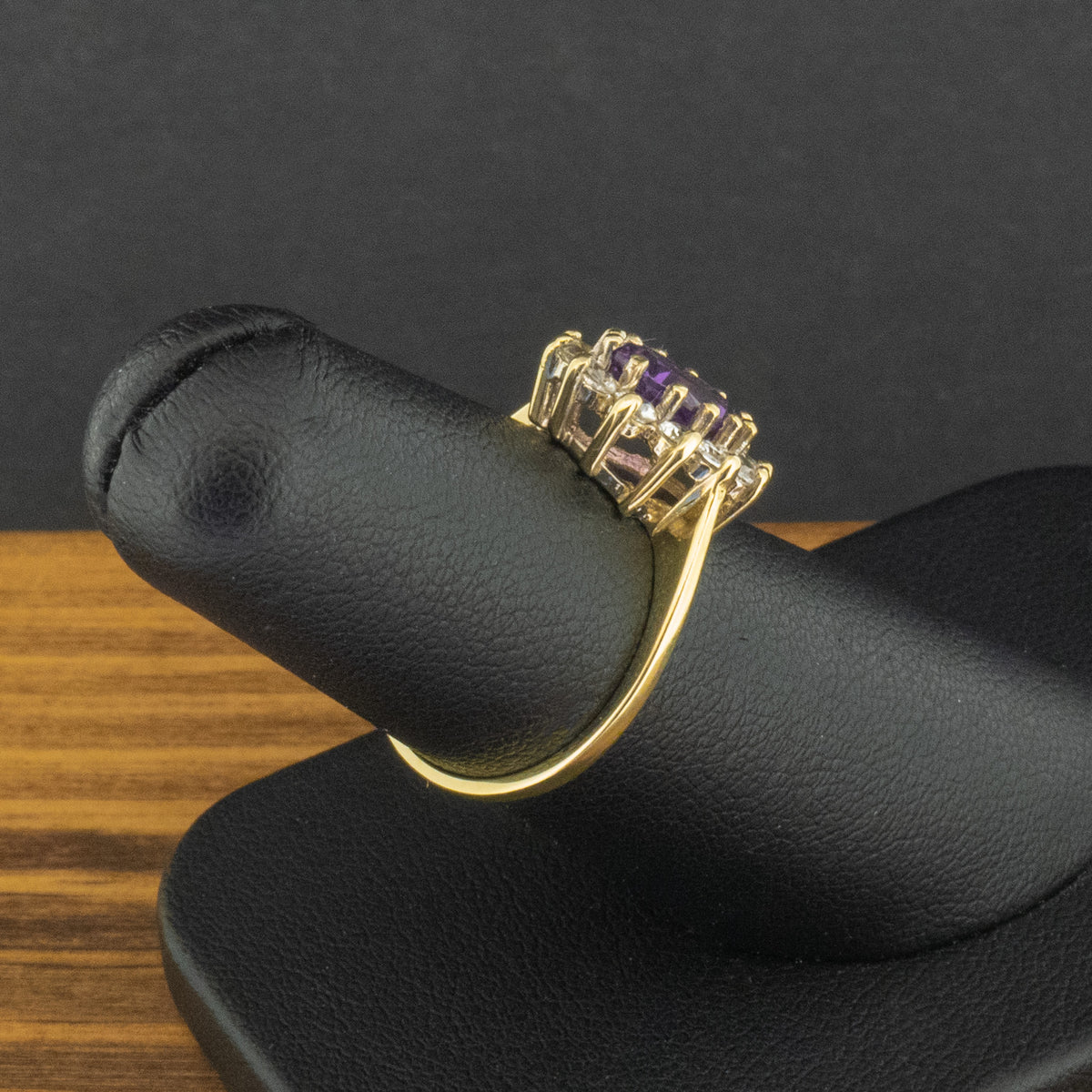 9ct Yellow Gold Amethyst & CZ Cluster Ring Size K 1/2 2.1g